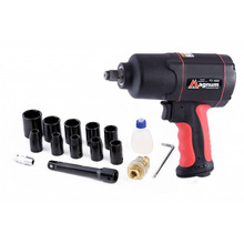 Klucz pneumatyczny udarowy 1/2' 1620Nm Magnum FD-3600C zestaw