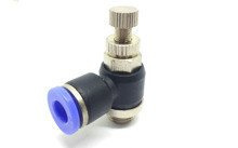 Kolanko obrotowe z zaworem dławiącym fi 6mm 1/4'Z